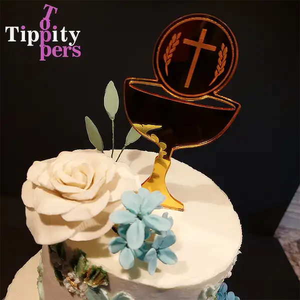 Set de calice en acrylique et plaque gravée personnalisée pour gâteau de première communion