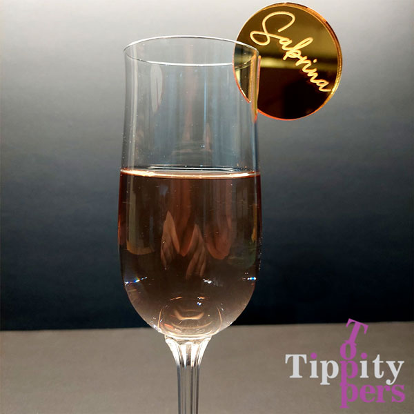 Marqueurs de verre à vin en acrylique personnalisés avec le nom