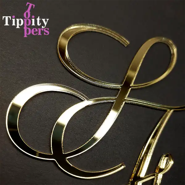 Cake charm de mariage avec le initiales des couples en acrylic Or 18K