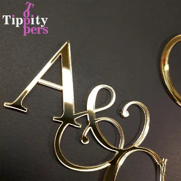 Cake charm avec monograms et Topper en Acrylique avec le bagues de engagement des couples