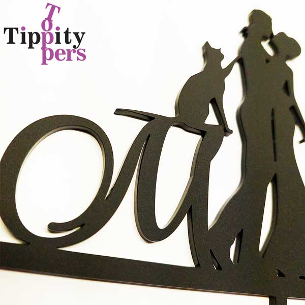 Cake topper de mariage personnalise avec monogramme and petit animaux