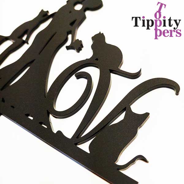 Cake Topper de mariage avec monogrammes et silhouette du couple et de leurs petits animaux