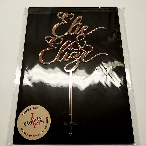 Cake topper de mariage avec le noms des couples en acrylique